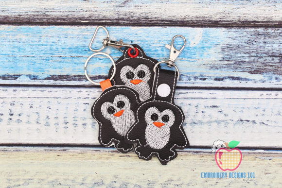 Gentoo Penguin in the Hoop Keyfob: A Festive Addition